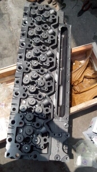cummins_cylinder_head