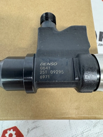 Топливная форсунка Denso 295900-0641 / 8982806971 (К)*