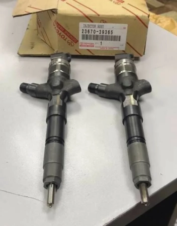 Топливная форсунка Denso 295050-0460 / 23670-39365
