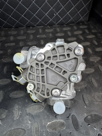 Радиальный тнвд Bosch 0445020608 / 32R6500100 (Оригинал)